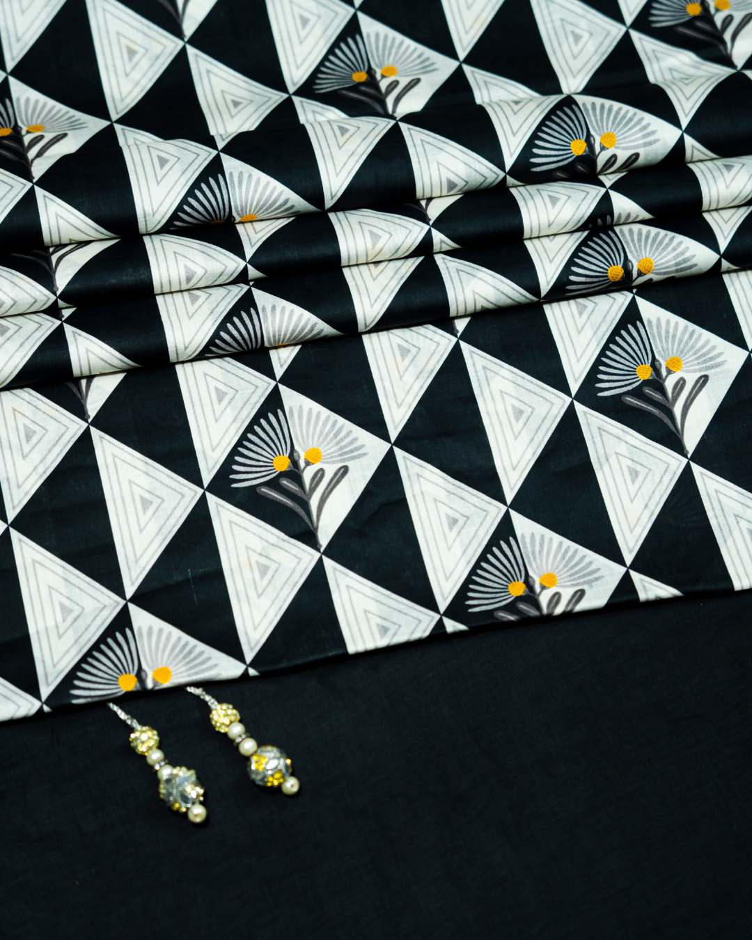 QL-DPL-V3-4 Digitally Printed Lawn 2 Pcs