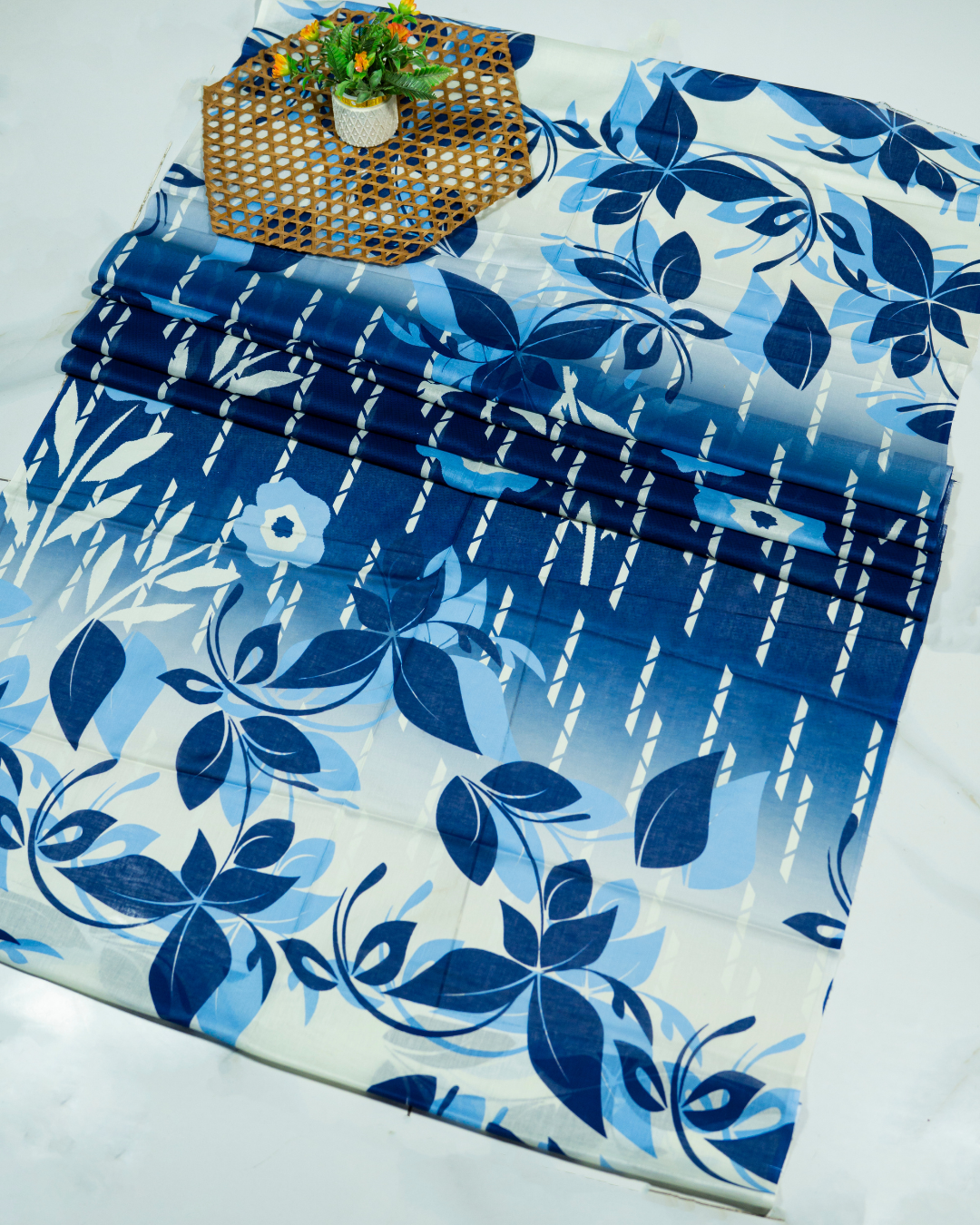 QL-DPL-V5-03 Digitally Printed Lawn 3 Pcs