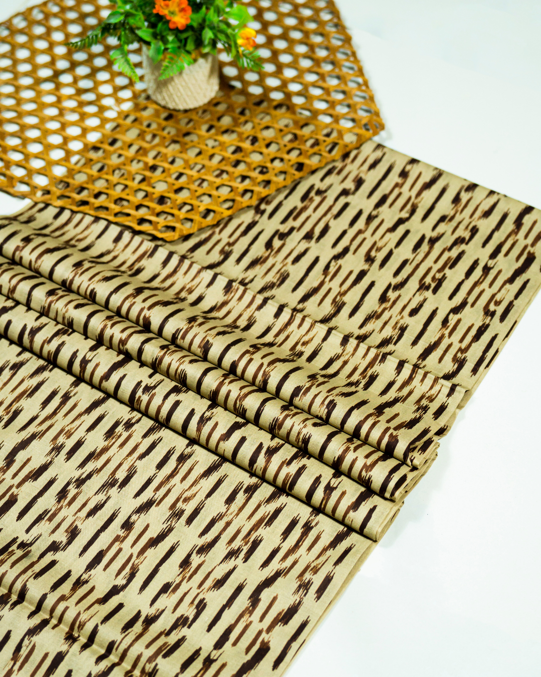 QL-DPL-V5-05 Digitally Printed Lawn 3 Pcs