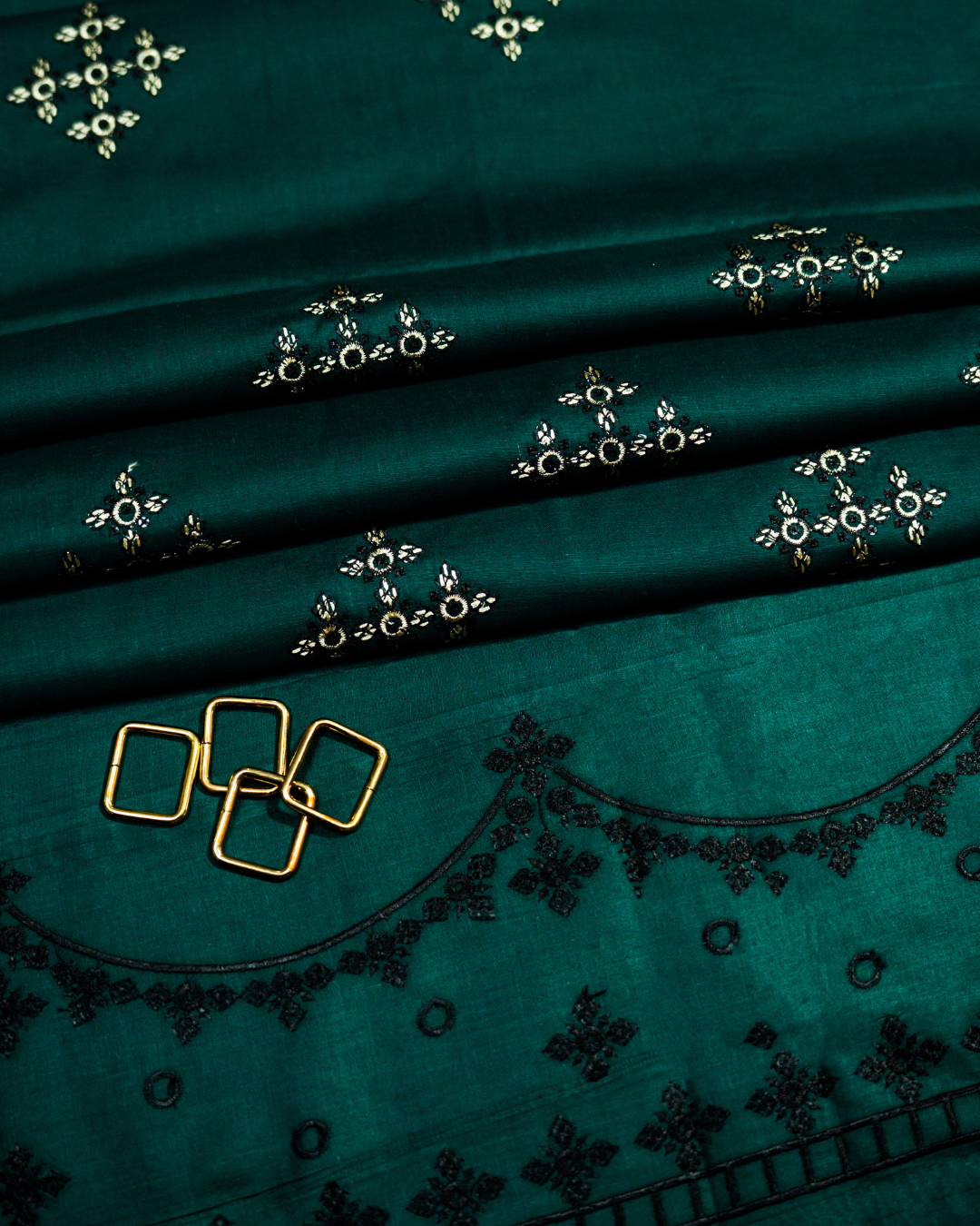 QL-EL-V2-07 Embroidered Lawn 2 PCs