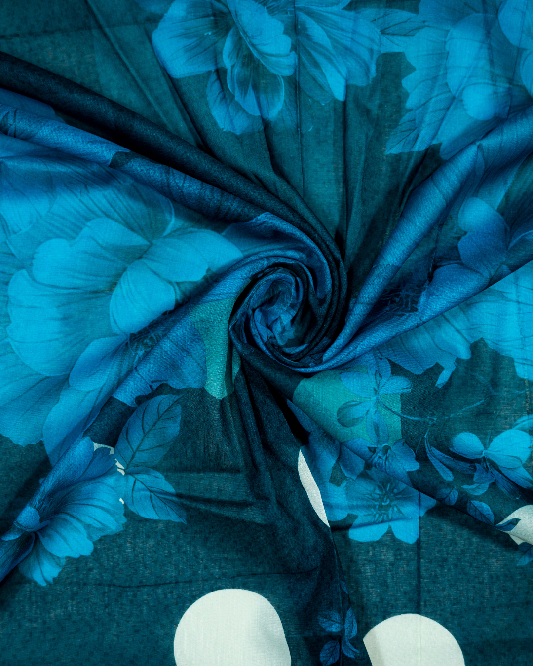 QL-DPL-V5-06 Digitally Printed Lawn 3 Pcs