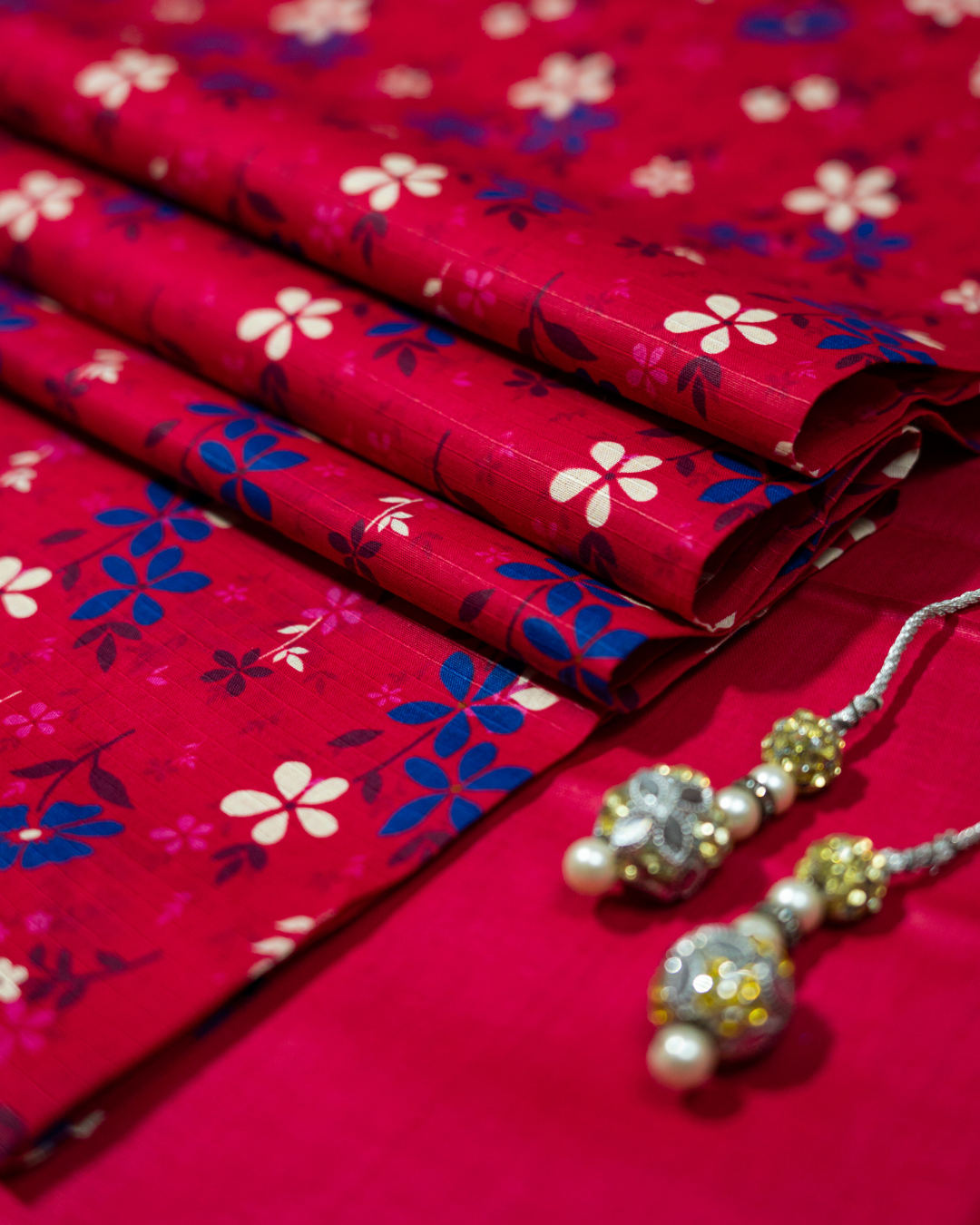 QL-DPDL-V2-01 Digitally Printed Dobby Lawn 2 Pcs
