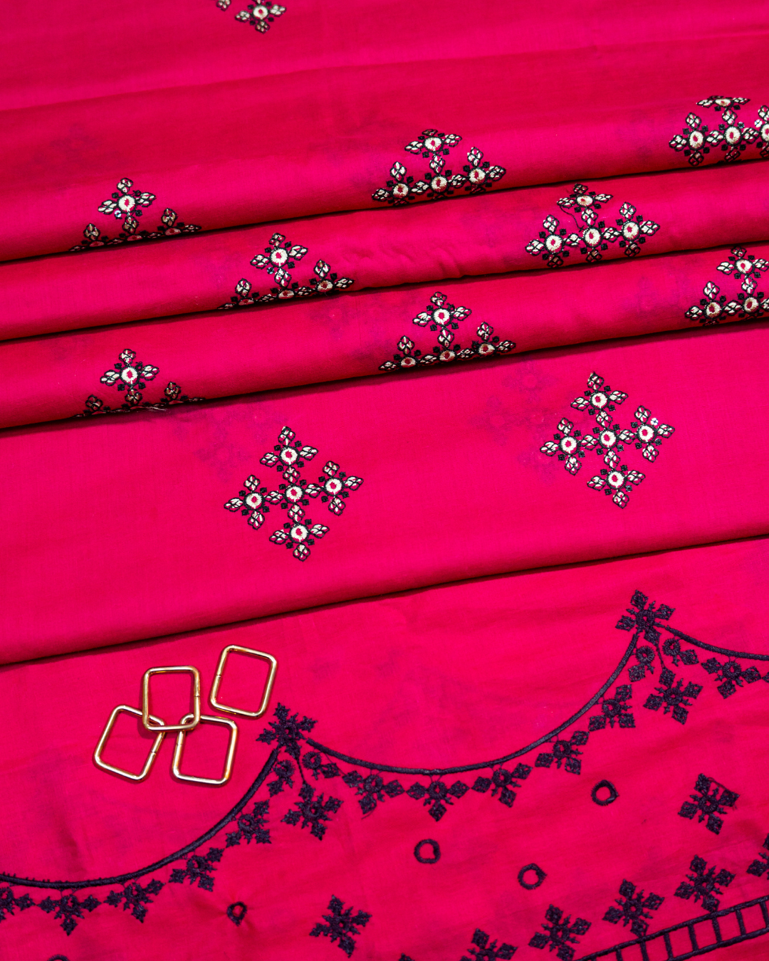 QL-EL-V2-09 Embroidered Lawn 2 PCs