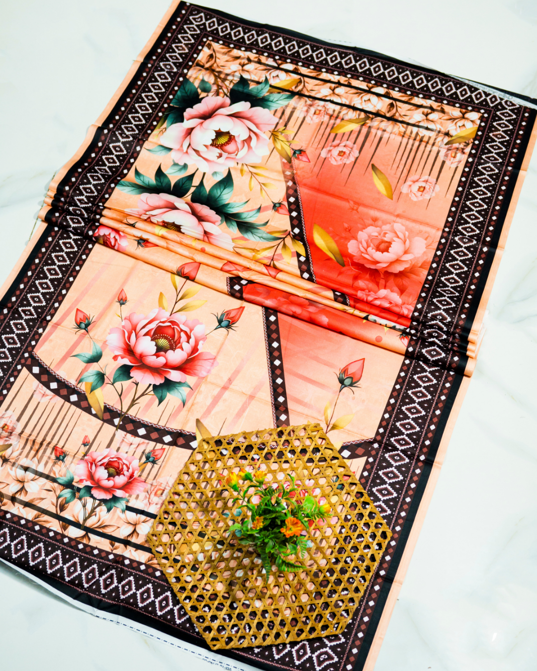 QL-DPL-V4-07 Digitally Printed Lawn 3 Pcs