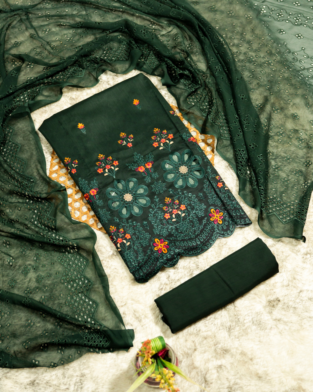 QL-EVU-V1-09 Embroidered Viscose 3Pcs
