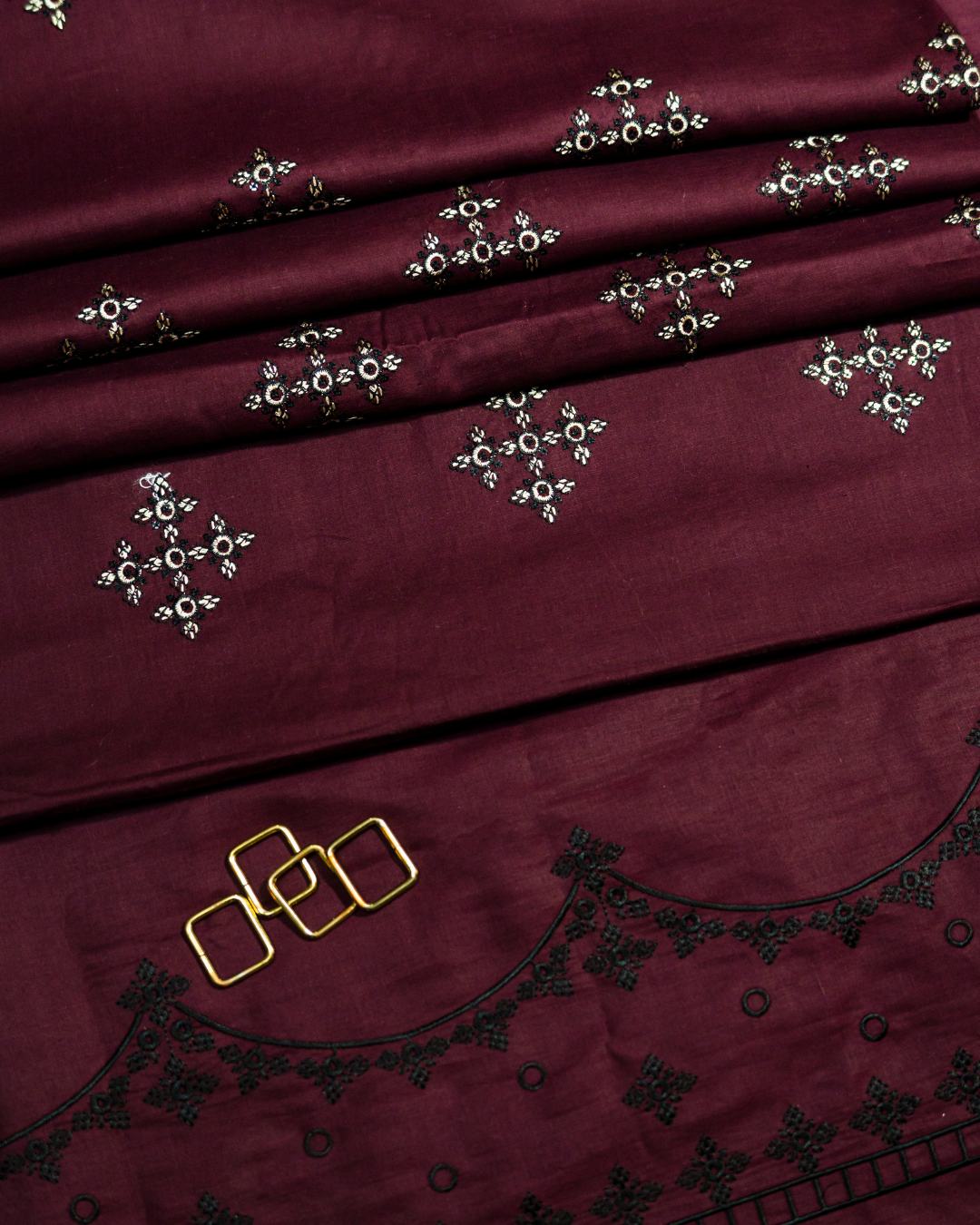 QL-EL-V2-11 Embroidered Lawn 2 PCs