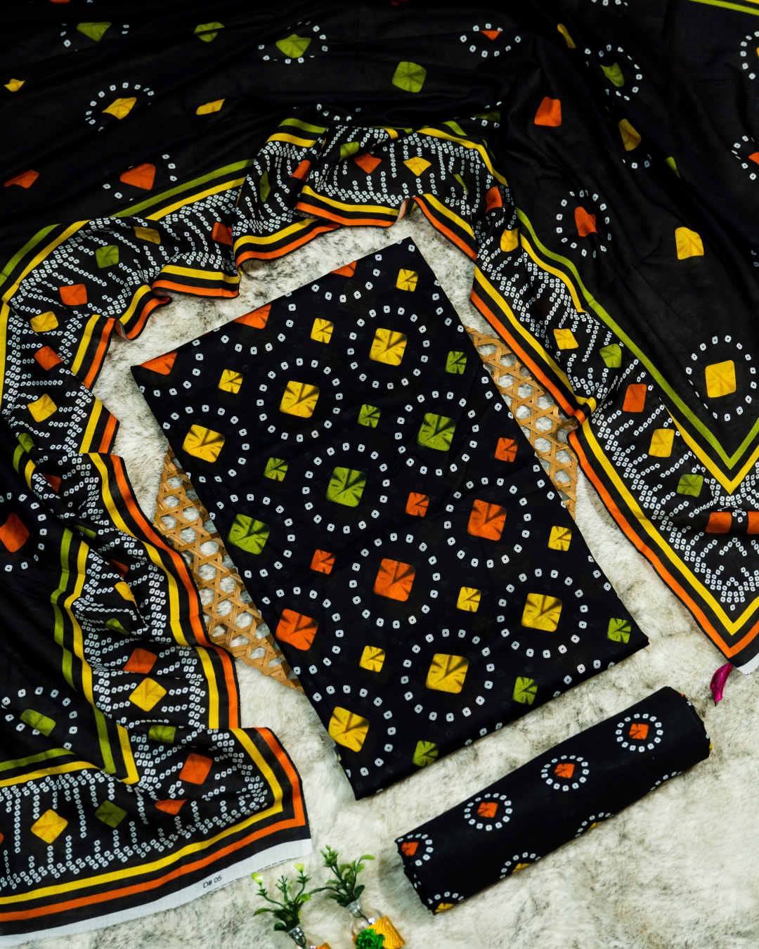 QL-DPL-V5-09 Digitally Printed Lawn 3 Pcs