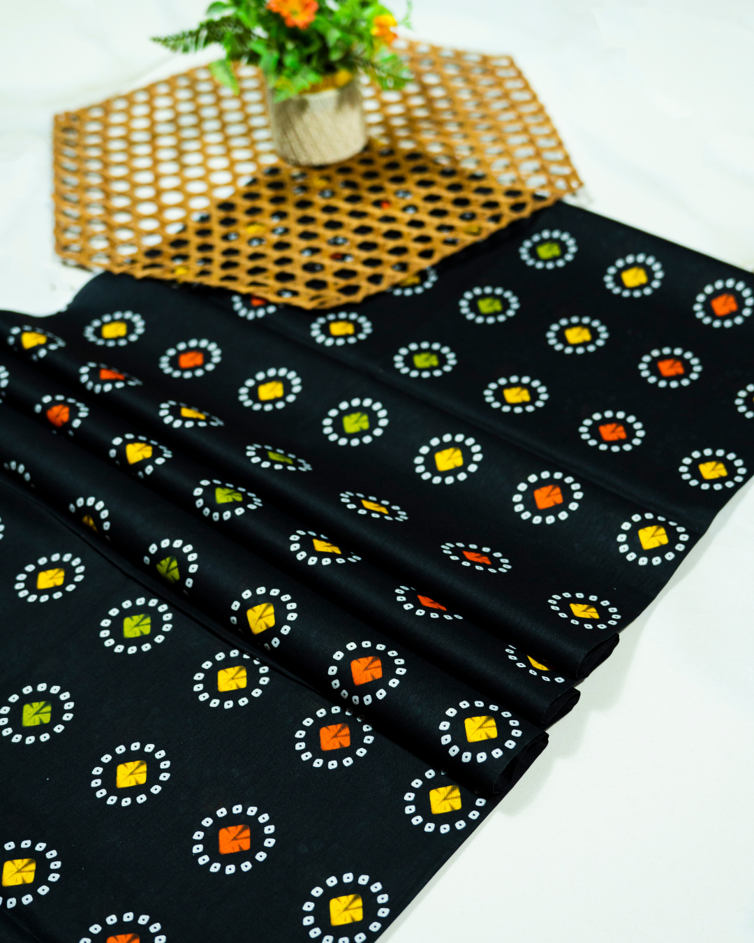QL-DPL-V5-09 Digitally Printed Lawn 3 Pcs