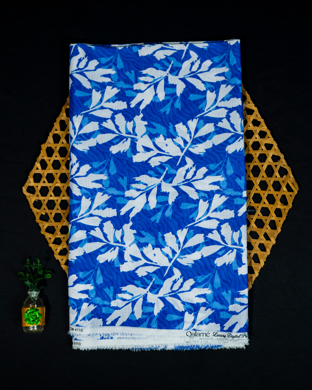 QL-DPDL-V1-19 Digitally Printed Dobby Lawn 2 Pcs