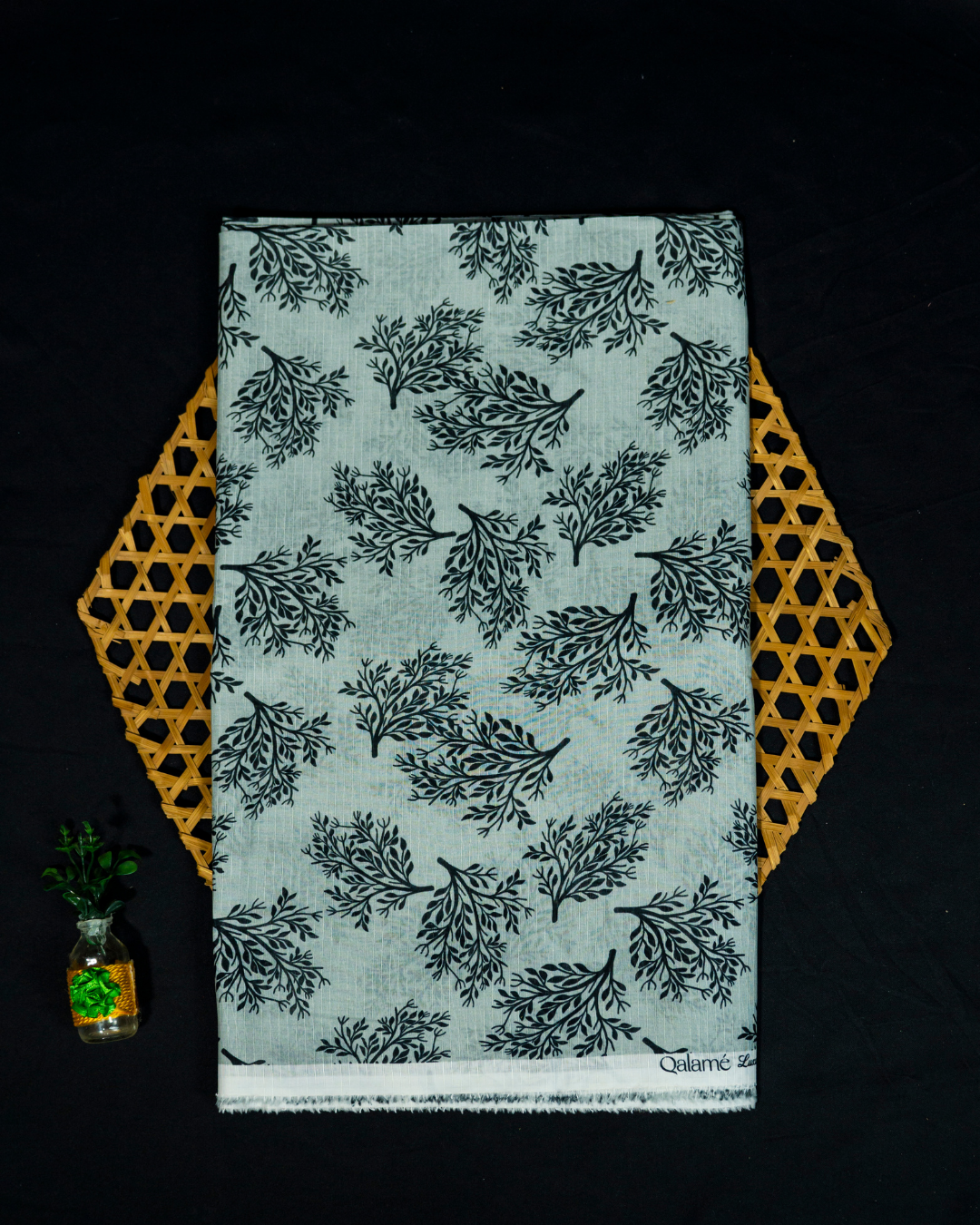 QL-DPDL-V1-20 Digitally Printed Dobby Lawn 2 Pcs