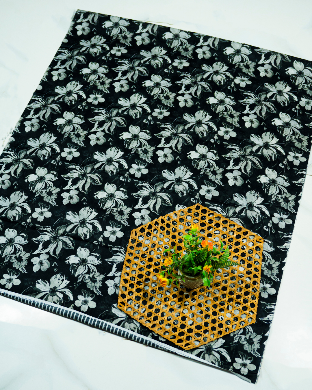 QL-DPL-V5-11 Digitally Printed Lawn 3 Pcs