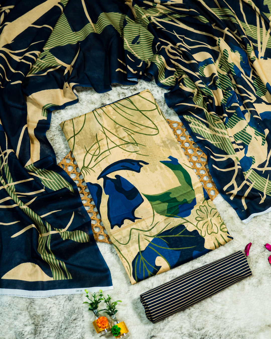 QL-DPL-V5-13 Digitally Printed Lawn 3 Pcs