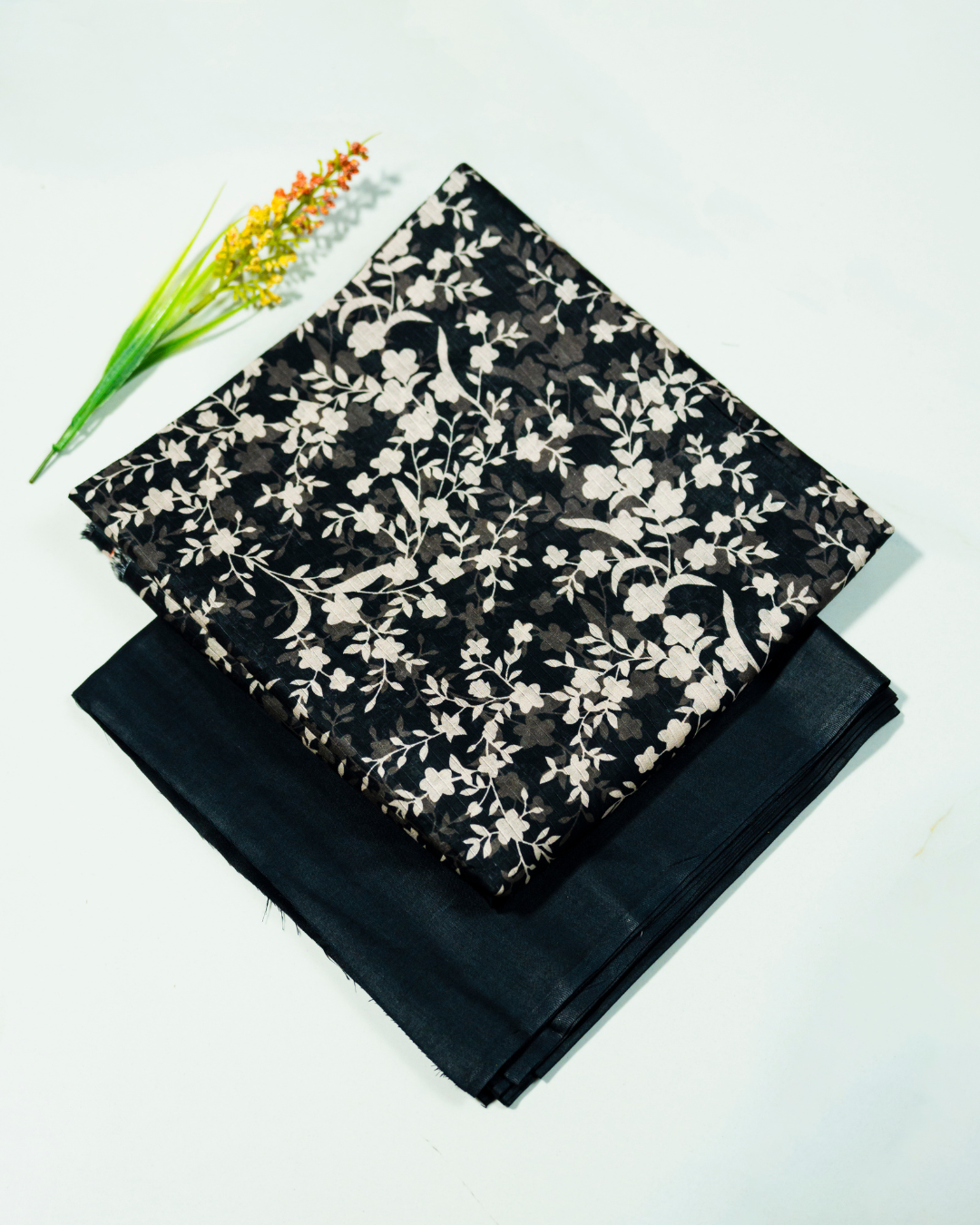 QL-DPDL-V2-05 Digitally Printed Dobby Lawn 2 Pcs