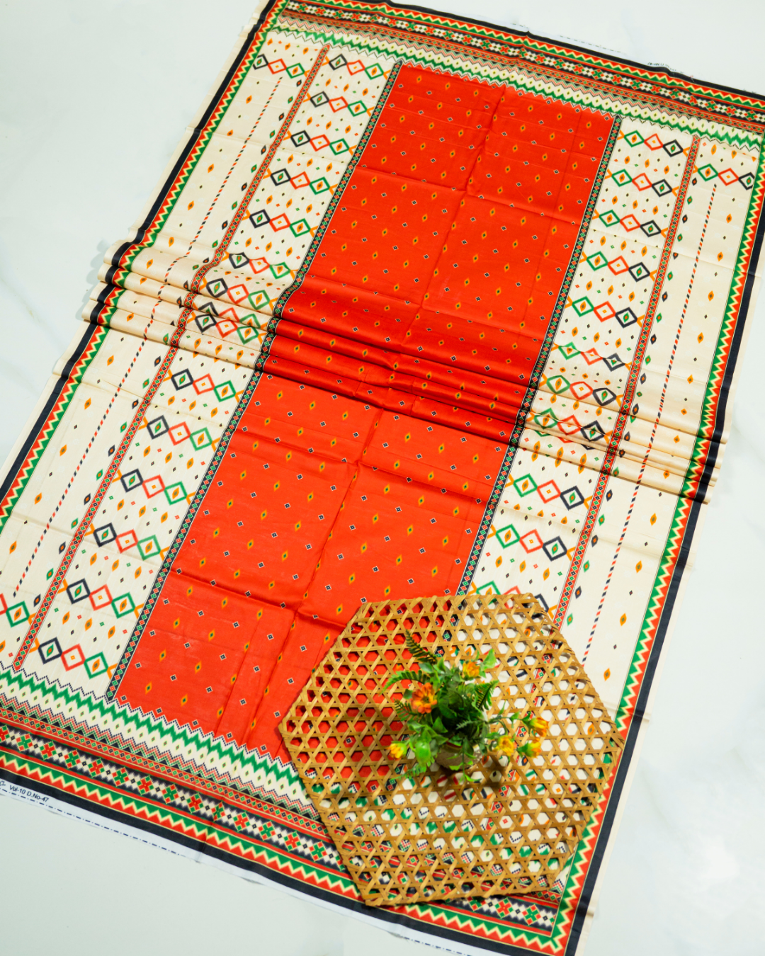 QL-DPL-V4-01 Digitally Printed Lawn 3 Pcs