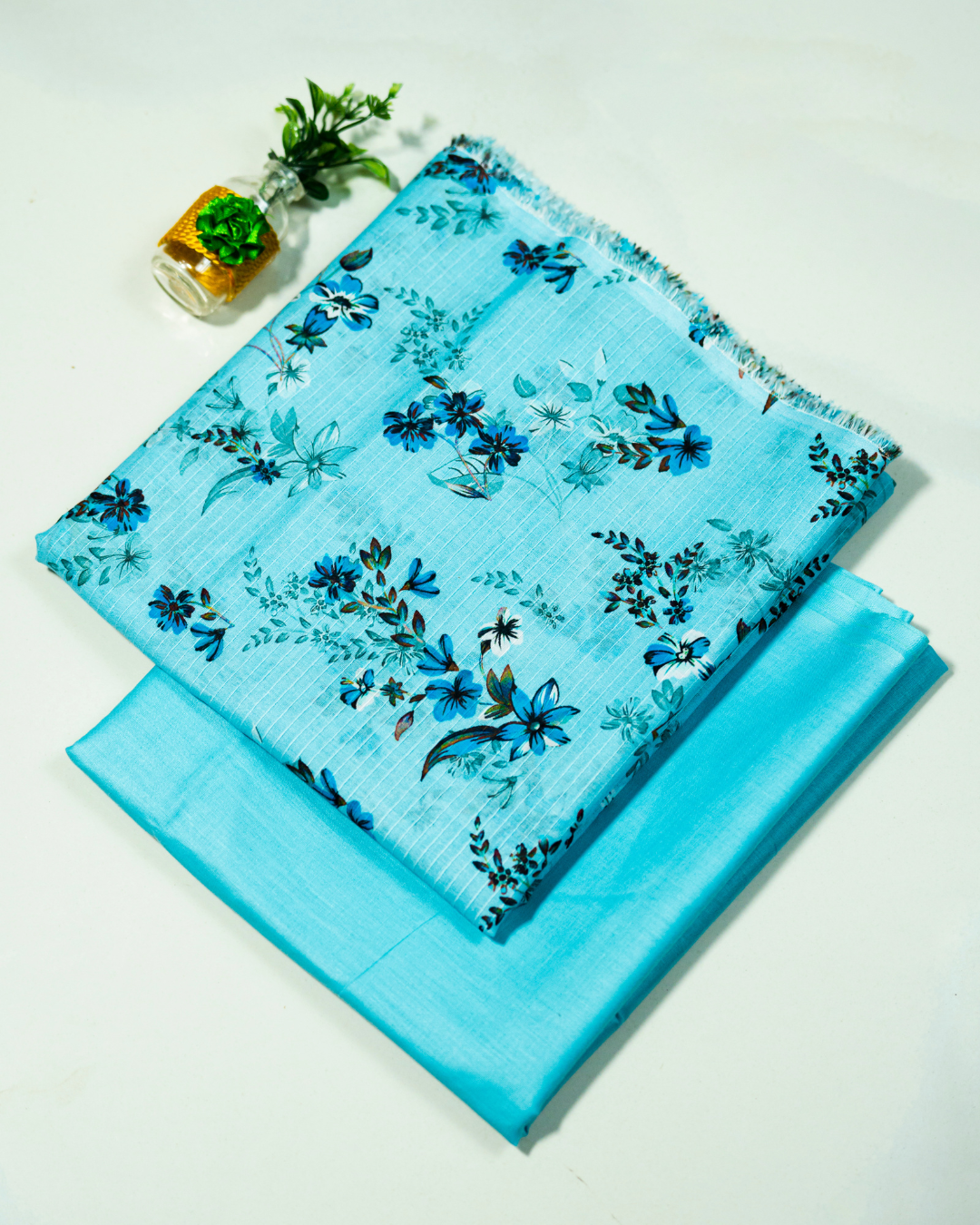 QL-DPDL-V2-17 Digitally Printed Dobby Lawn 2 Pcs