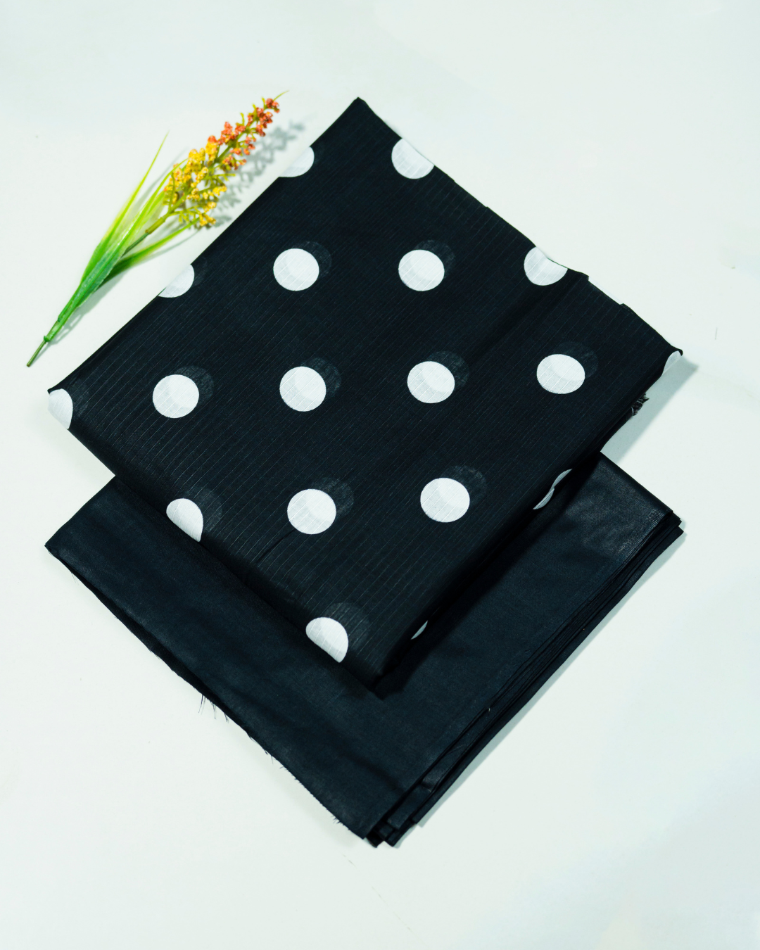 QL-DPDL-V2-21 Digitally Printed Dobby Lawn 2 Pcs