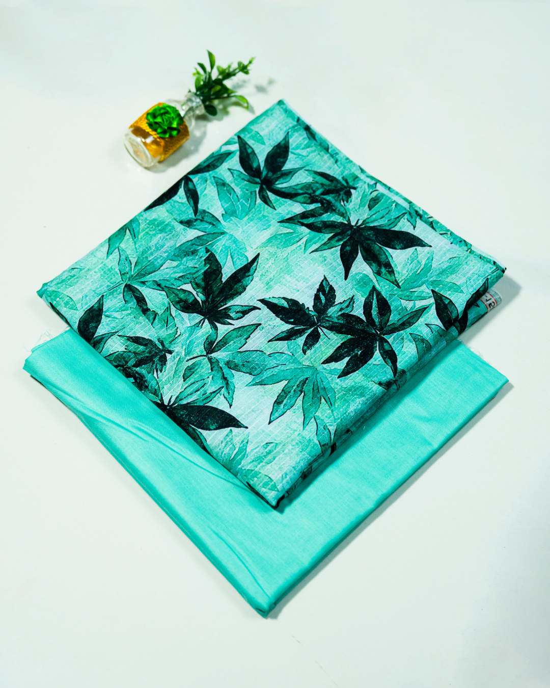 QL-DPDL-V2-23 Digitally Printed Dobby Lawn 2 Pcs
